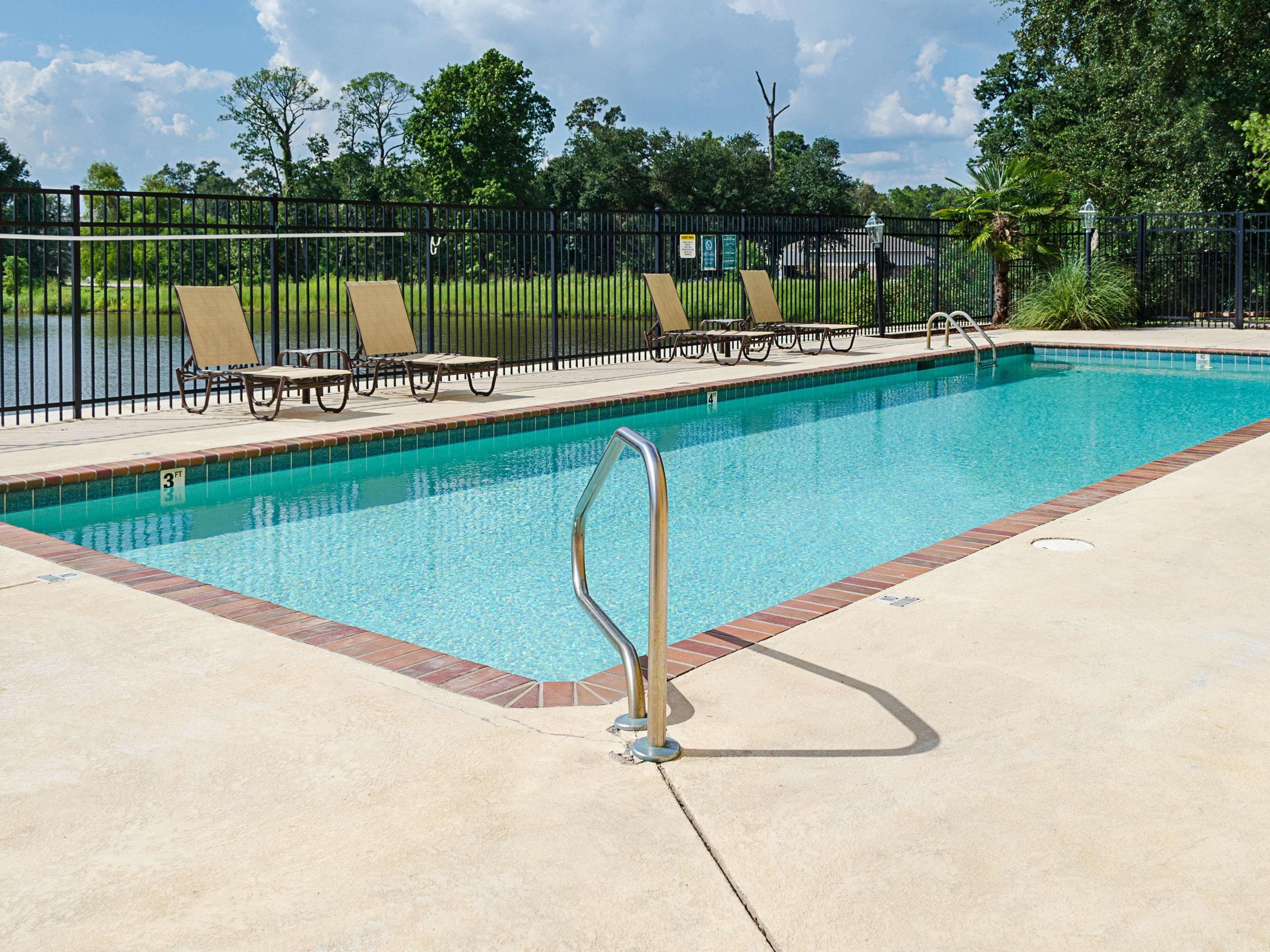 La Quinta By Wyndham Biloxi Hotel Exterior photo