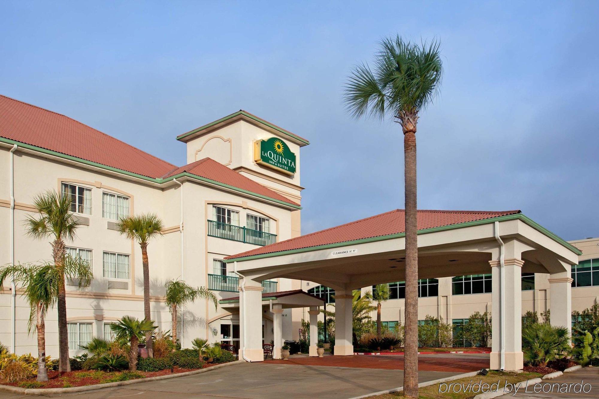 La Quinta By Wyndham Biloxi Hotel Exterior photo